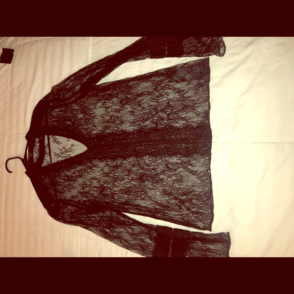Guess lace blouse